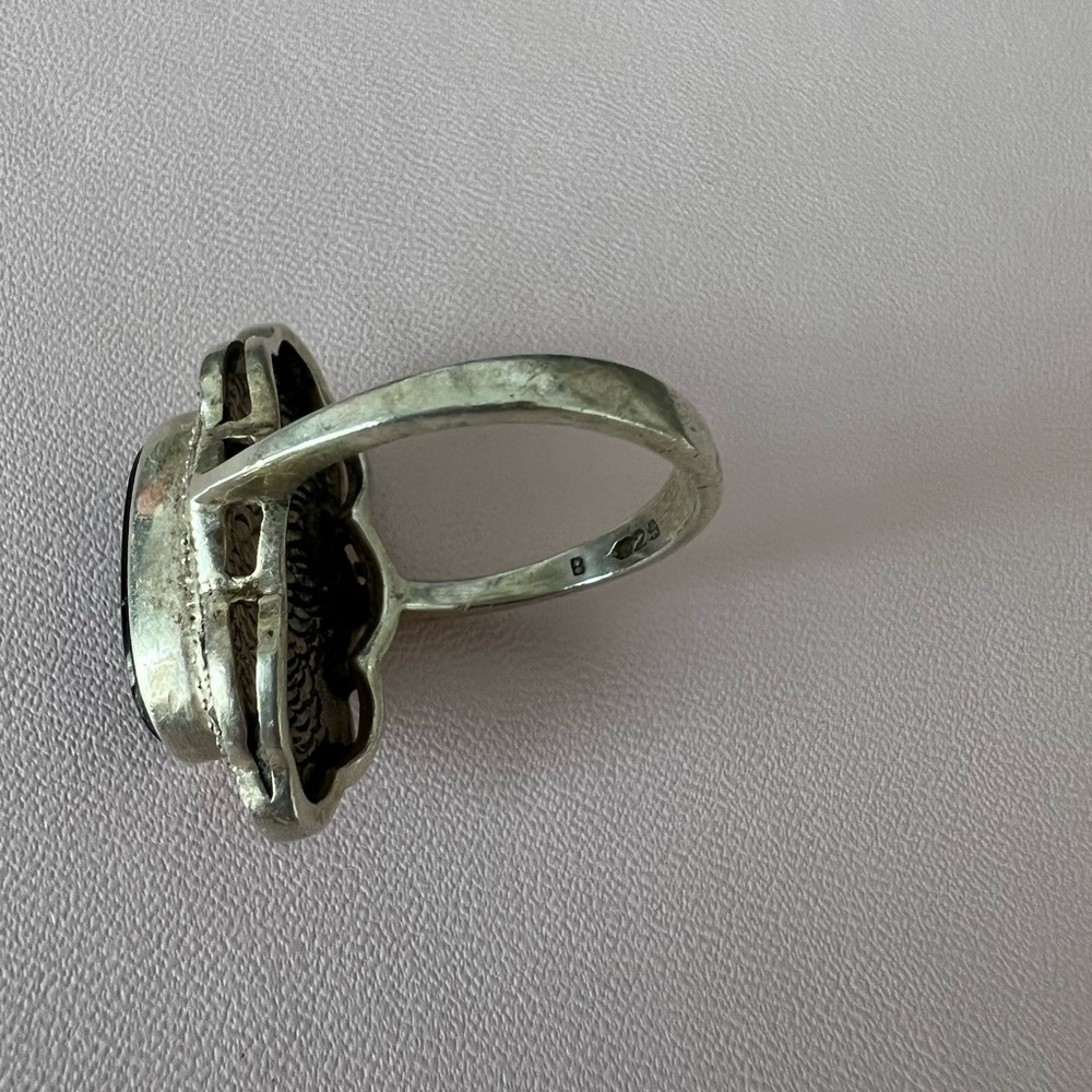 Ring - Picture 5 of 8